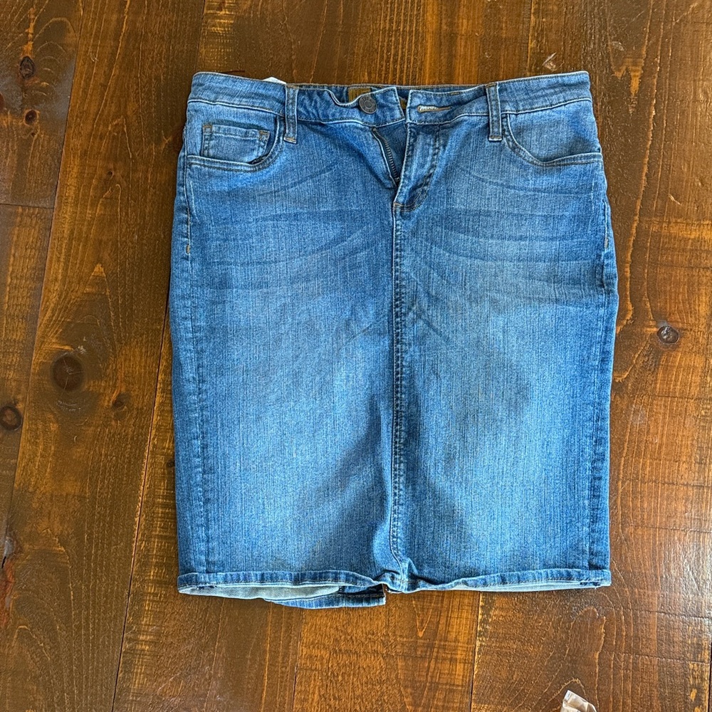 Kut from the Kloth denim skirt. Great condition.  Lots of stretch.  Make offer